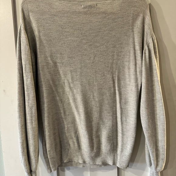 Soft waffle light gray sweater - Picture 5 of 5